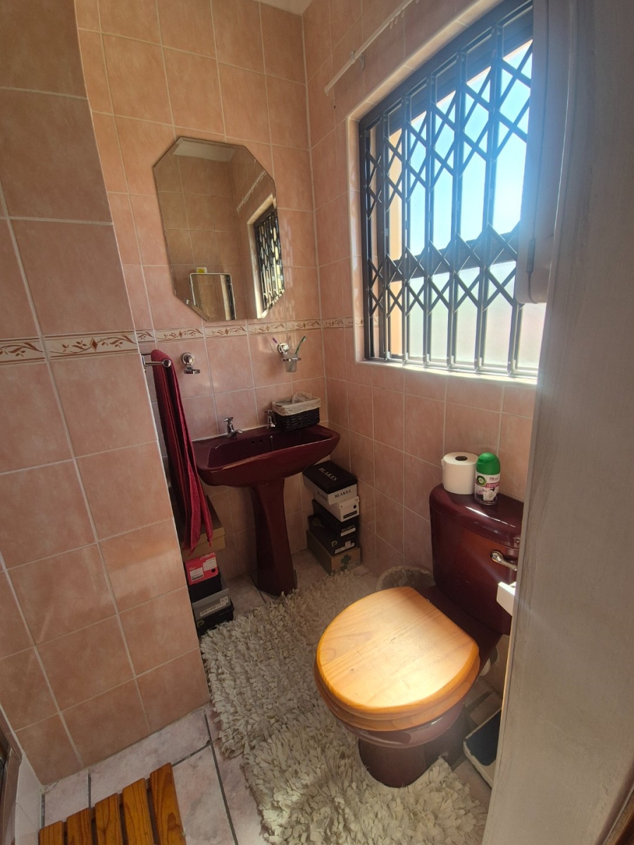 3 Bedroom Property for Sale in Kwamagxaki Eastern Cape